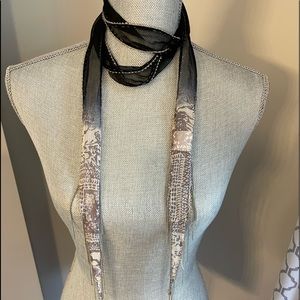 Chan Lulu skinny scarf